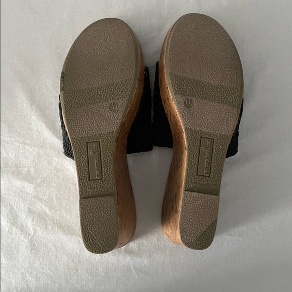 Brand new Montego Bay club black cork sandals. Size 11 (usually I am a size 10) - Picture 9 of 12